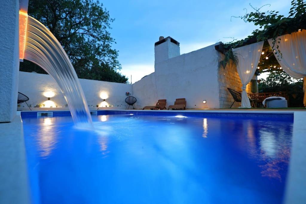 Anchi Holliday House Villa *