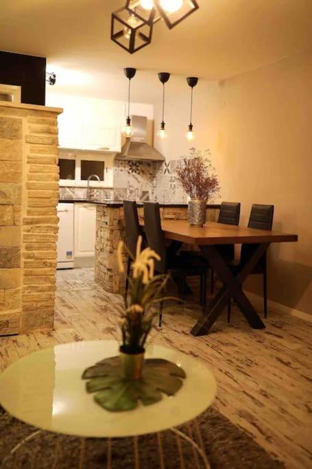Anchi Holliday House Vila